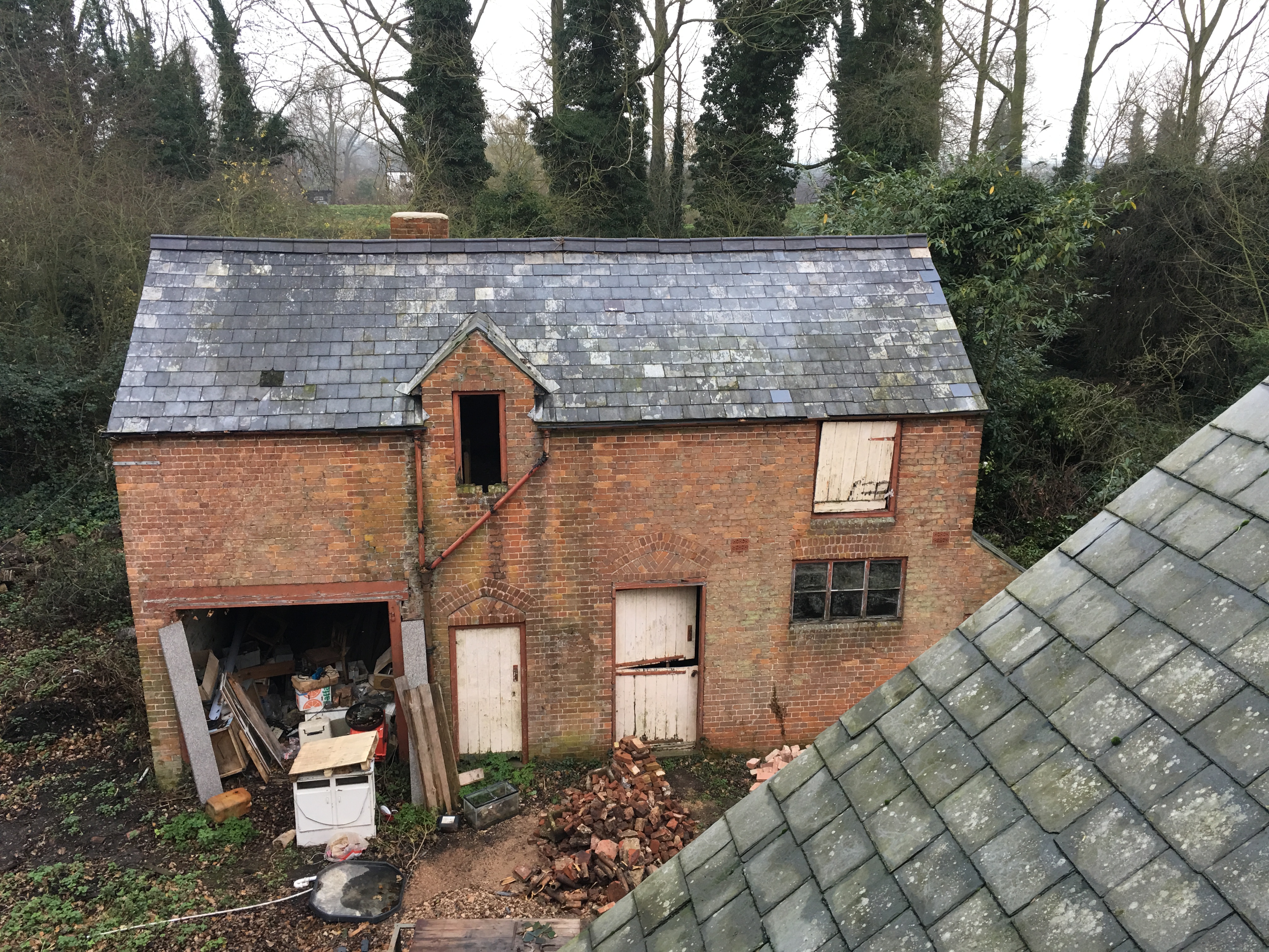 547E1F57-ABC7-45DA-89C4-6B77612033D5