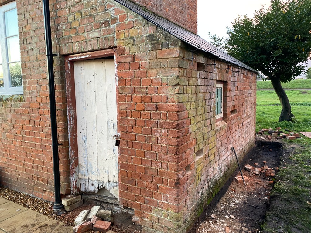 Replacing the Lean to&nbsp;door