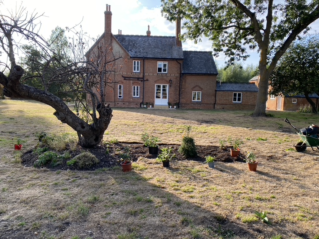 Creating a Garden Theatre with Plant&nbsp;Borders